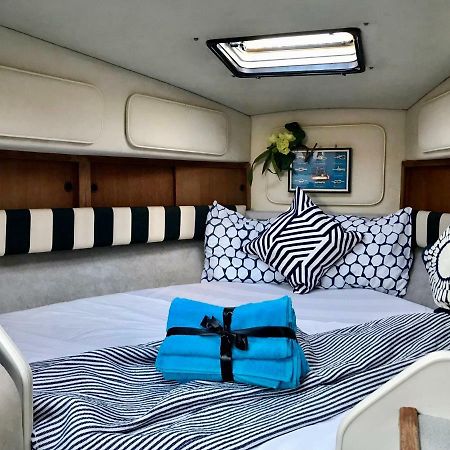 Yacht Experience Barcelona Hotel Sant Adrià de Besòs Eksteriør billede