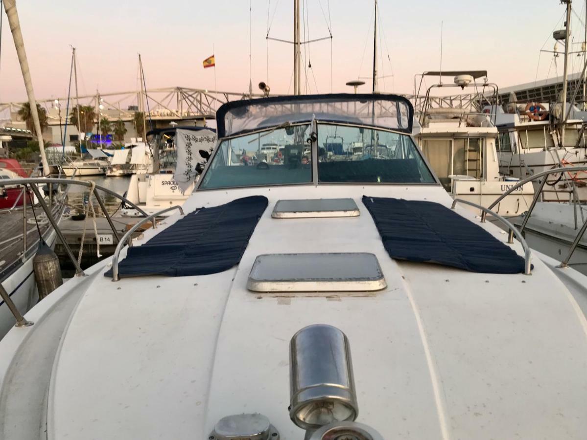 Yacht Experience Barcelona Hotel Sant Adrià de Besòs Eksteriør billede
