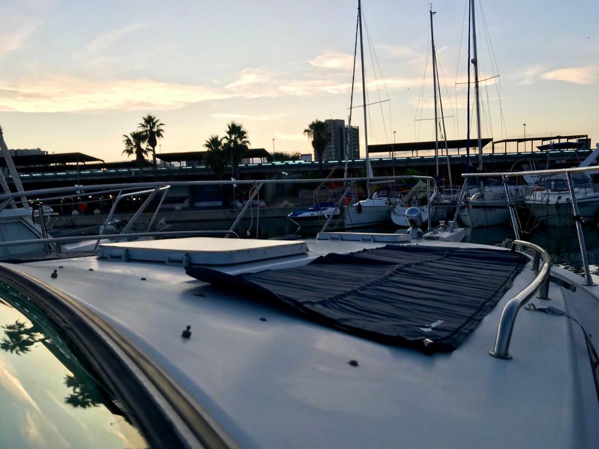 Yacht Experience Barcelona Hotel Sant Adrià de Besòs Eksteriør billede