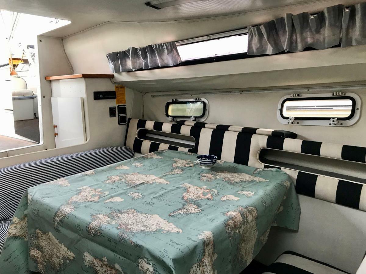 Yacht Experience Barcelona Hotel Sant Adrià de Besòs Eksteriør billede